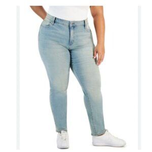 NEW! Style & Co Slim Leg Jean Mid Rise Plus 24W $49.50 Light Blue Cotton Polyest